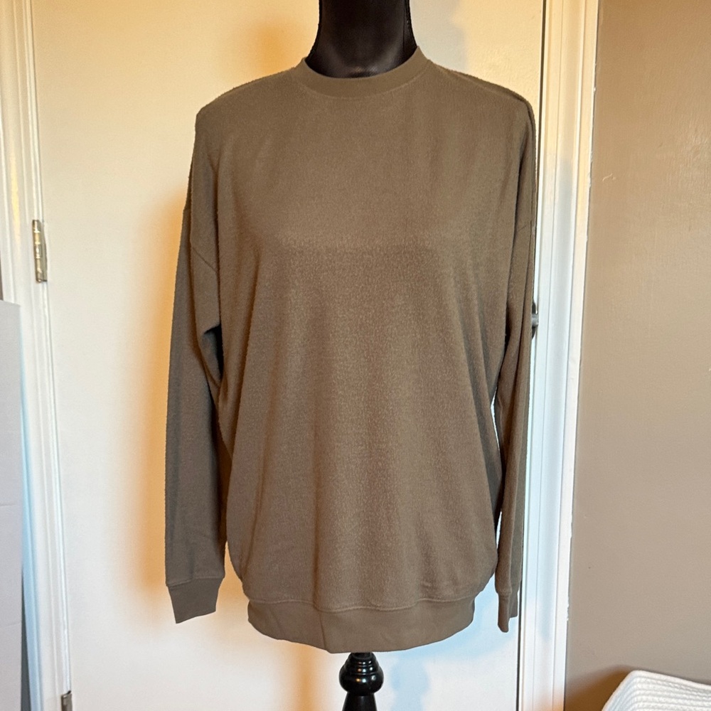 Alo Yoga Soho Sweatshirt